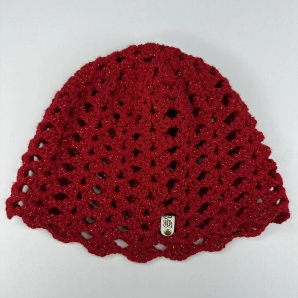 Created By‎ Cyd Big Twist Lacy Cloche Crochet Hat Twinkle Red Metallic NEW